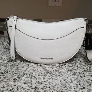 MICHAEL KORS LEATHER CROSSBODY BAG